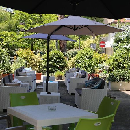 Hotel Senza Pensieri ริชโชเน ภายนอก รูปภาพ