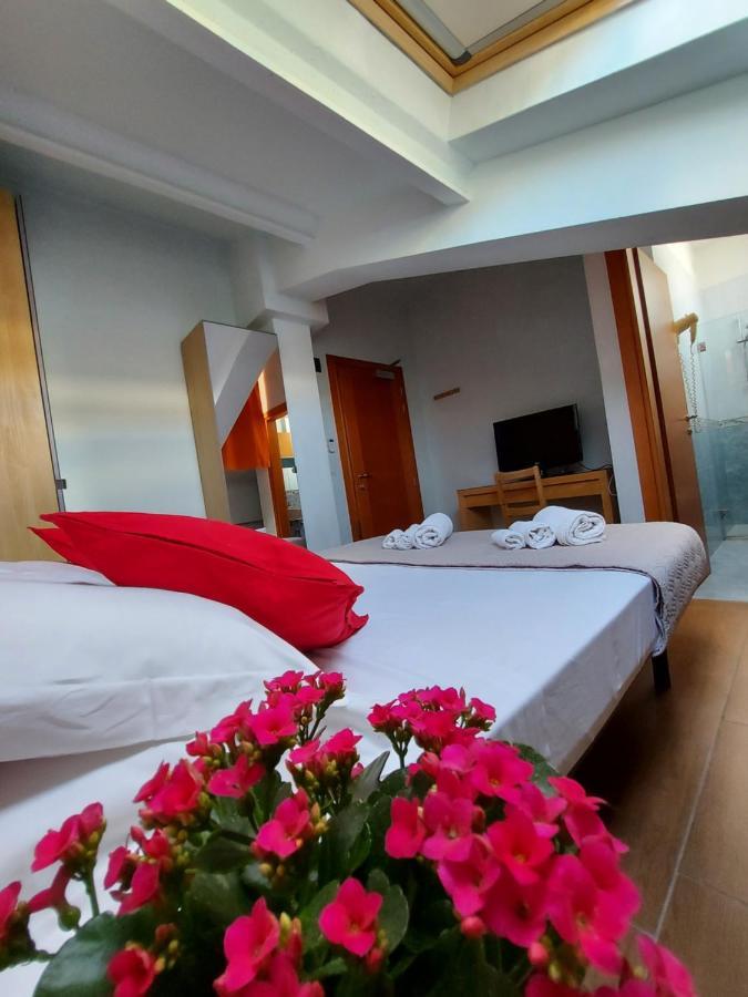 Hotel Senza Pensieri ริชโชเน ภายนอก รูปภาพ